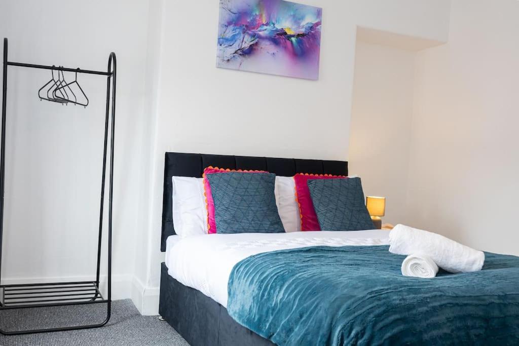 Bright & Modern 3 Bedroom Old Trafford Home Manchester Exterior foto